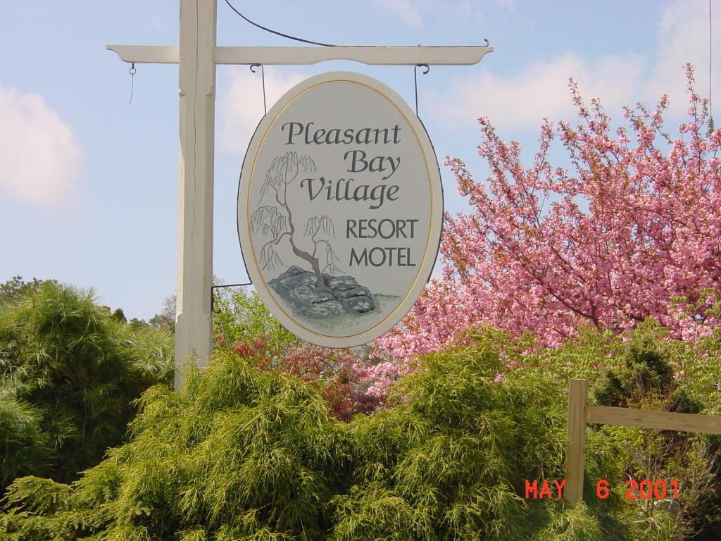 Pleasant Bay Village Resort Chatham Exterior photo